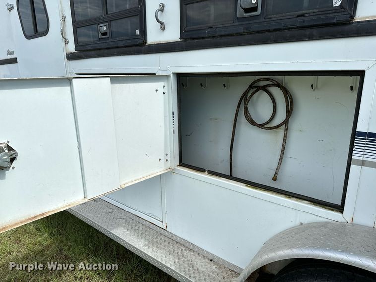 image for item OC9099 2002 Trails West  horse trailer