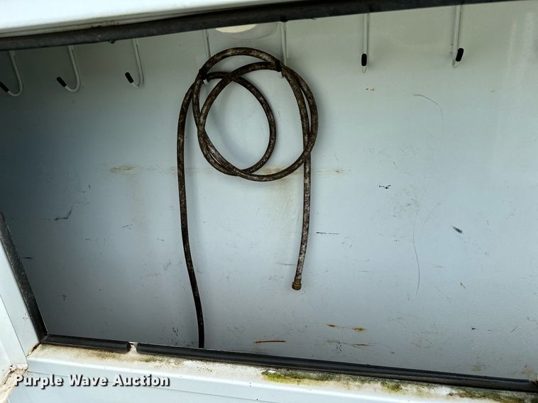 image for item OC9099 2002 Trails West  horse trailer