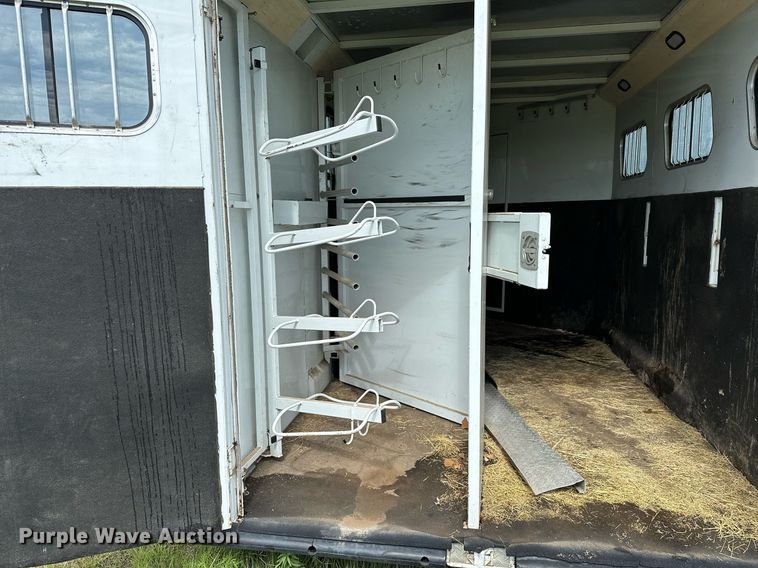 image for item OC9099 2002 Trails West  horse trailer