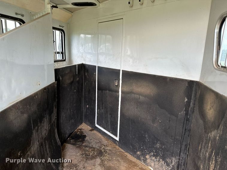 image for item OC9099 2002 Trails West  horse trailer