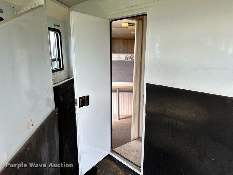 image for item OC9099 2002 Trails West  horse trailer