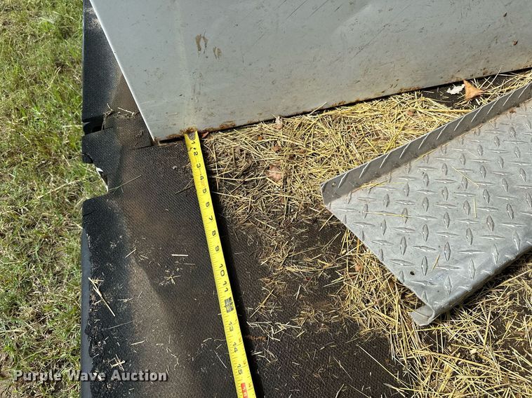 image for item OC9099 2002 Trails West  horse trailer