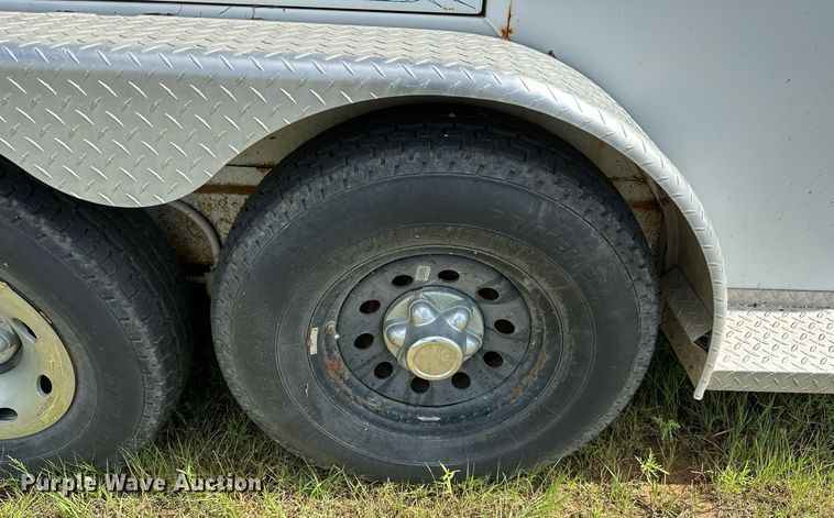 image for item OC9099 2002 Trails West  horse trailer