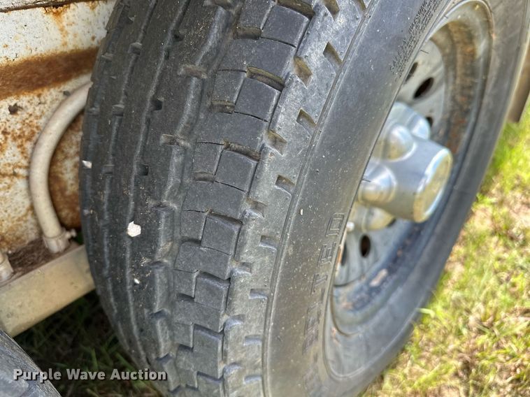 image for item OC9099 2002 Trails West  horse trailer