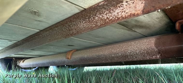 image for item OC9099 2002 Trails West  horse trailer