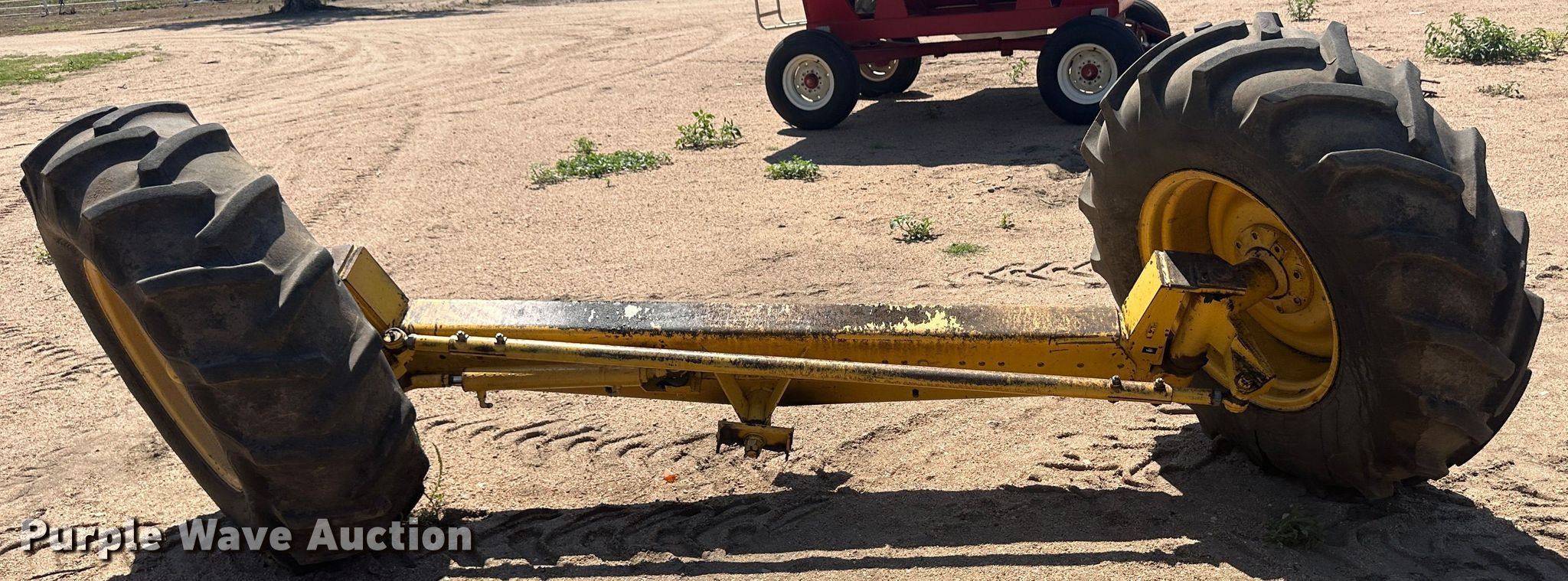 Combine rear axle in Kinsley, KS | Item NM9402 sold | Purple Wave