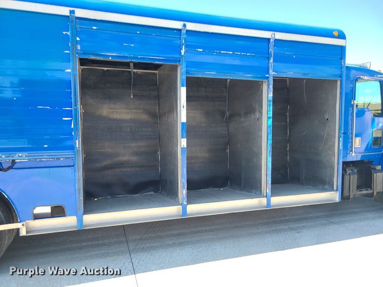 image for item BR9791 2001 Kenworth T300  delivery truck