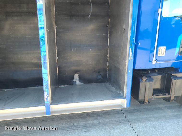 image for item BR9791 2001 Kenworth T300  delivery truck