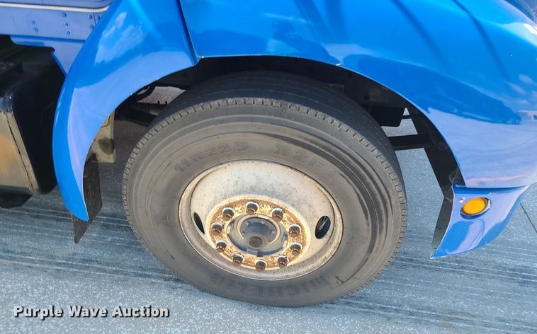 image for item BR9791 2001 Kenworth T300  delivery truck