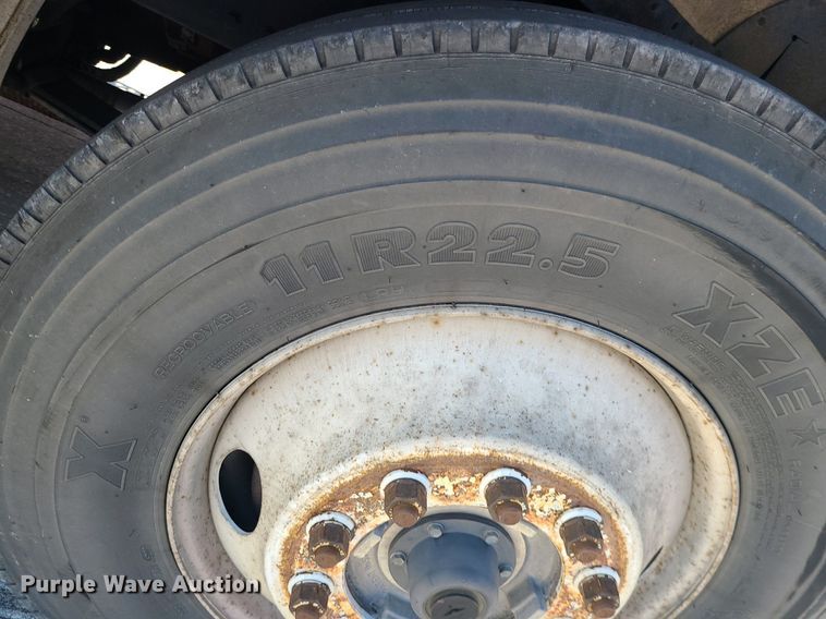 image for item BR9791 2001 Kenworth T300  delivery truck