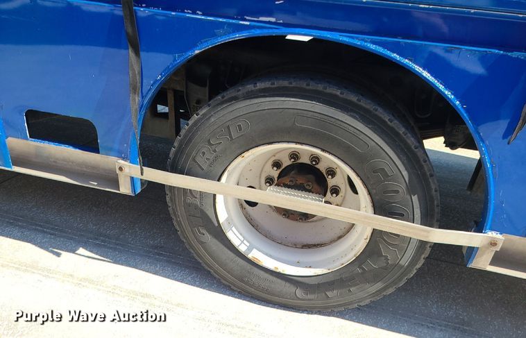 image for item BR9791 2001 Kenworth T300  delivery truck