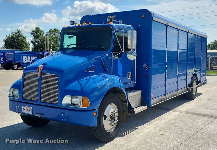 image for item BR9792 2001 Kenworth T300  delivery truck