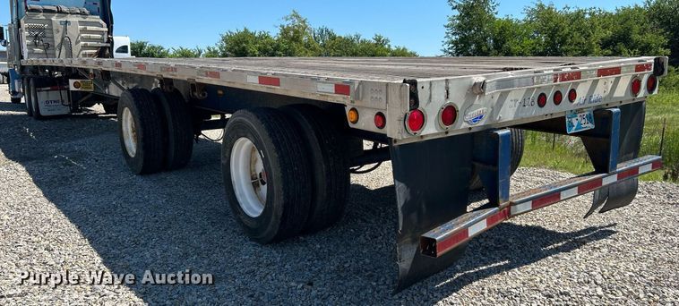 image for item DI7853 2002 Utility Trailers  flatbed trailer
