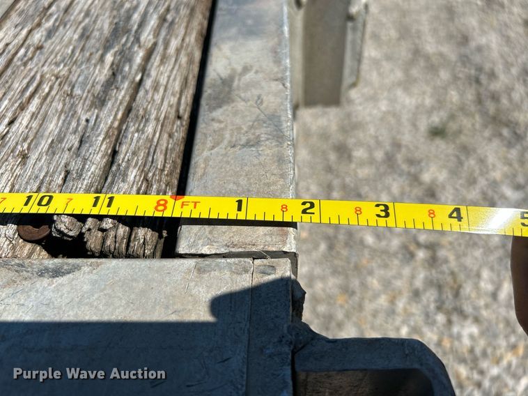 image for item DI7853 2002 Utility Trailers  flatbed trailer