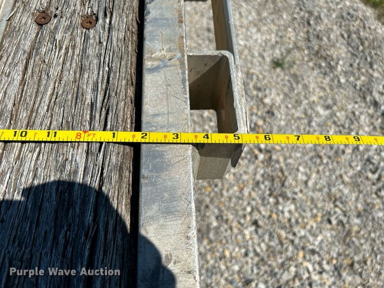 image for item DI7853 2002 Utility Trailers  flatbed trailer