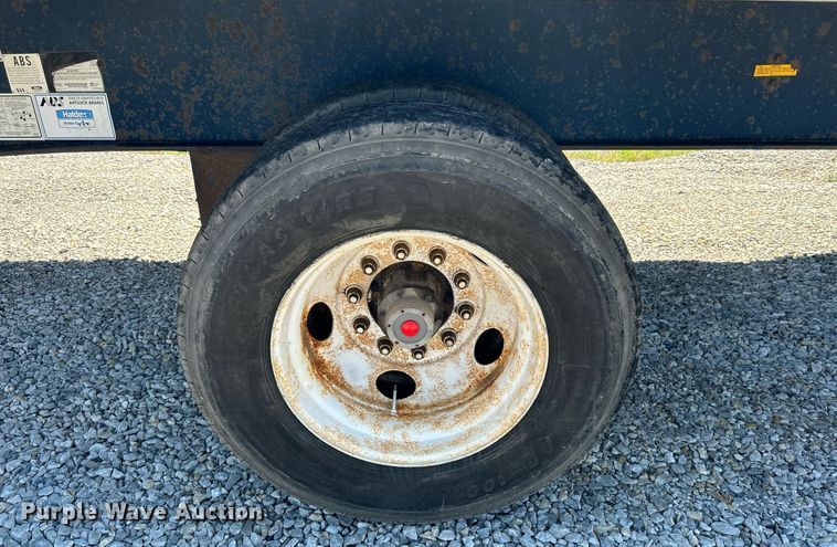 image for item DI7853 2002 Utility Trailers  flatbed trailer