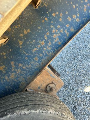 image for item DI7853 2002 Utility Trailers  flatbed trailer