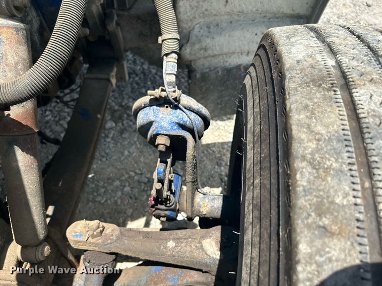 image for item DI7891 2000 Peterbilt 378  semi truck