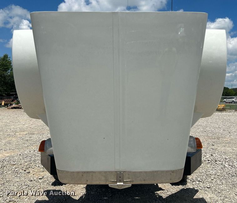 image for item DI7891 2000 Peterbilt 378  semi truck