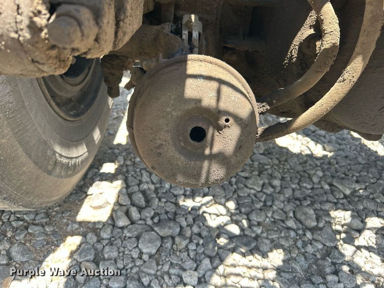 image for item DI7891 2000 Peterbilt 378  semi truck