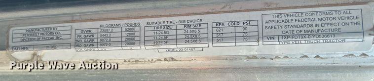 image for item DI7891 2000 Peterbilt 378  semi truck