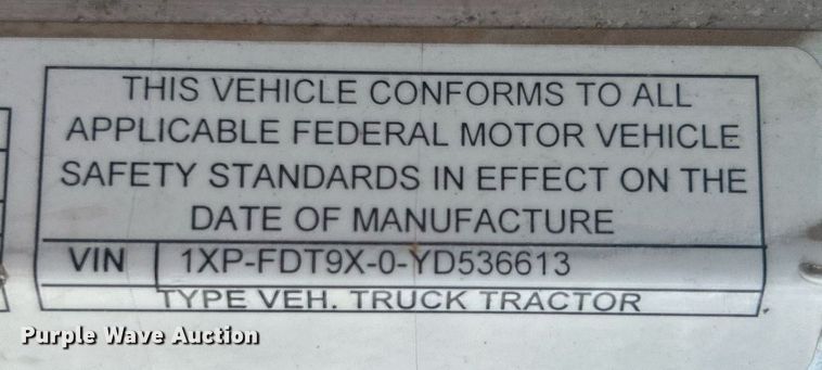 image for item DI7891 2000 Peterbilt 378  semi truck