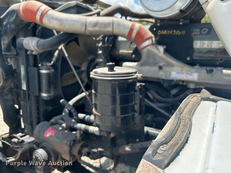 image for item DI7892 1999 Kenworth T800  semi truck