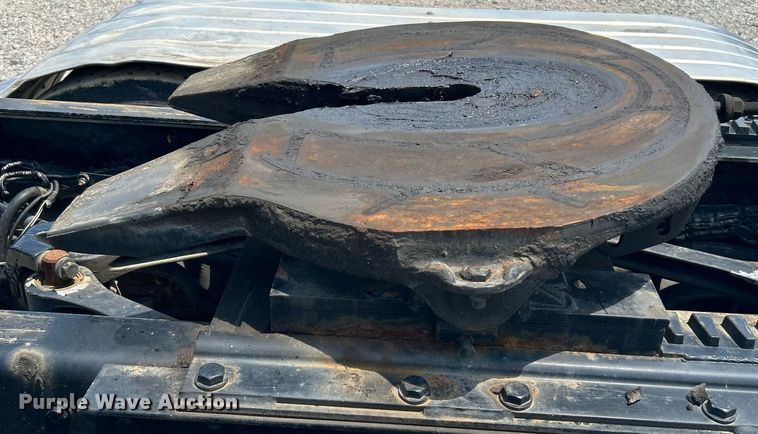 image for item DI7892 1999 Kenworth T800  semi truck