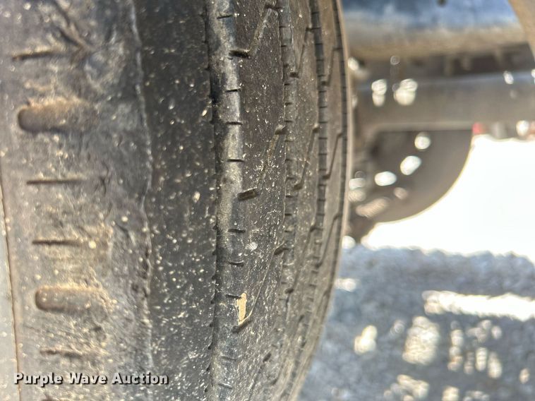 image for item DI7892 1999 Kenworth T800  semi truck