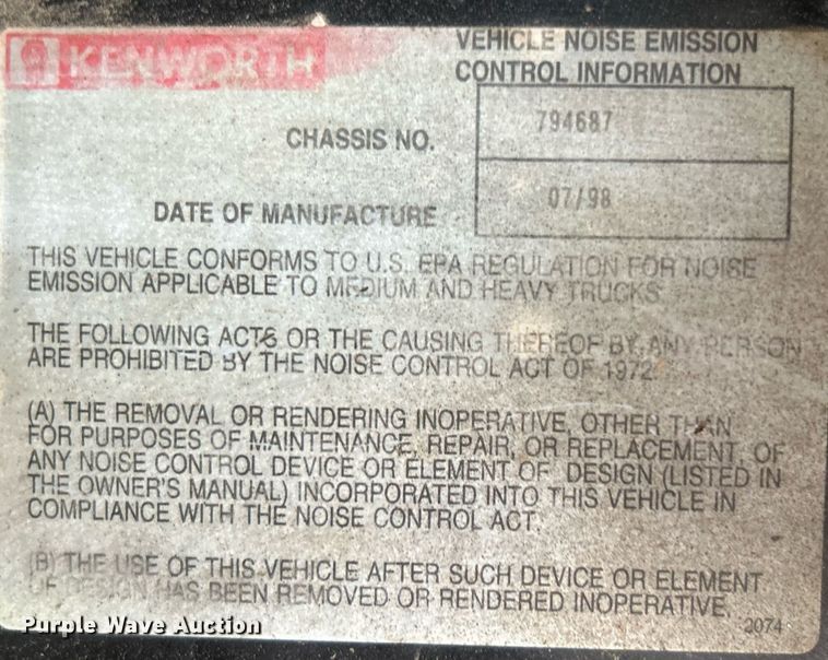 image for item DI7892 1999 Kenworth T800  semi truck