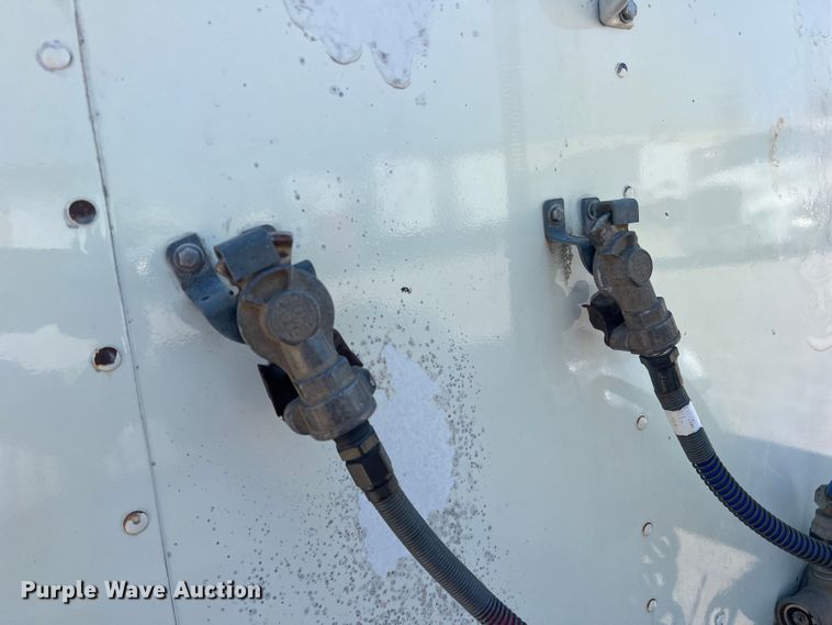 image for item DN3084 1992 Kenworth T800  semi truck