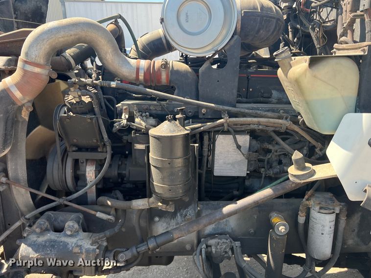 image for item DN3084 1992 Kenworth T800  semi truck