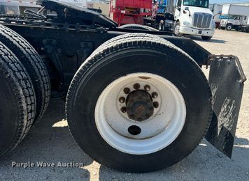 image for item DN3084 1992 Kenworth T800  semi truck