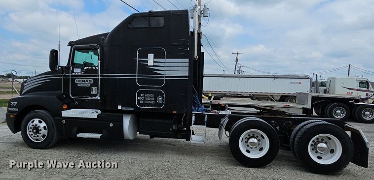 image for item DO2874 1996 Kenworth T600  semi truck