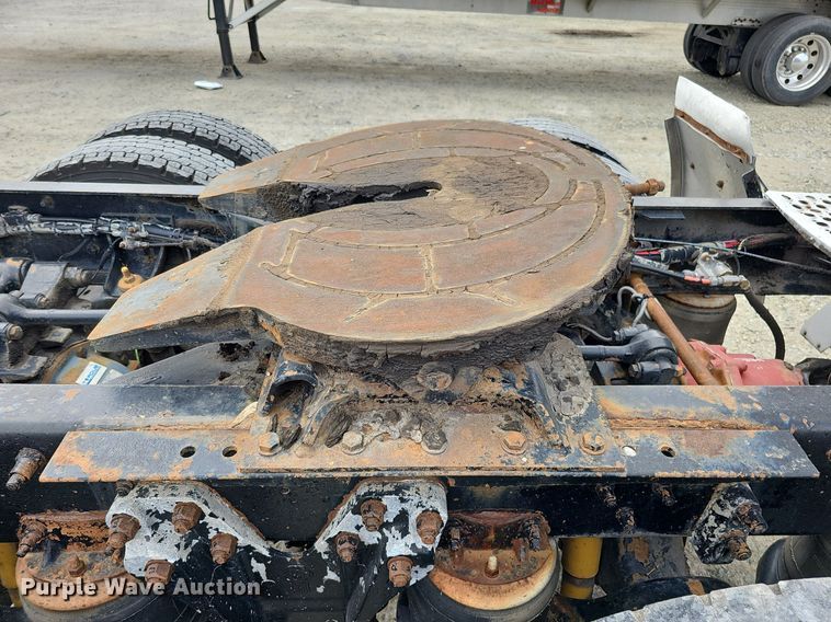 image for item DO2874 1996 Kenworth T600  semi truck