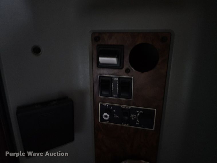 image for item DO2874 1996 Kenworth T600  semi truck