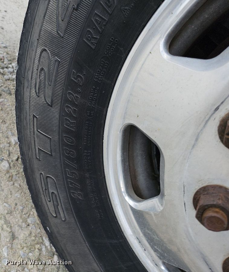 image for item DO2874 1996 Kenworth T600  semi truck