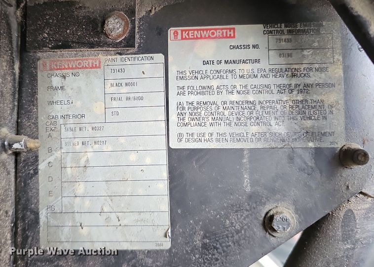 image for item DO2874 1996 Kenworth T600  semi truck