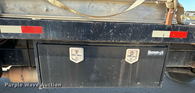 image for item DO5167 1996  Chevrolet Kodiak C6500  flatbed truck