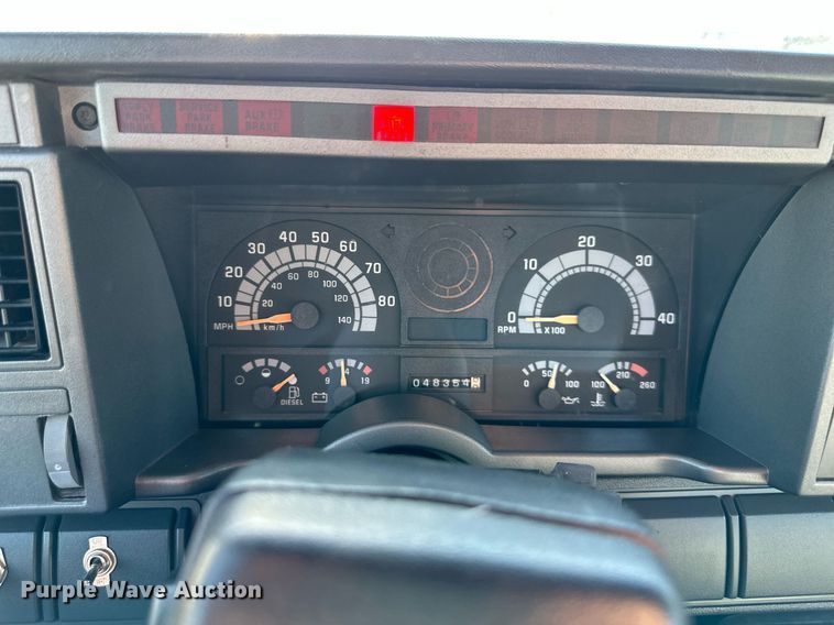 image for item DO5167 1996  Chevrolet Kodiak C6500  flatbed truck