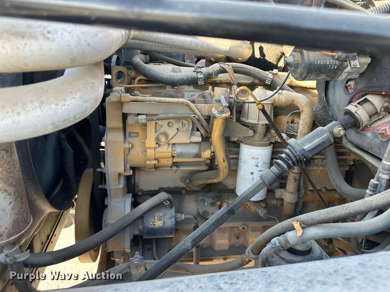 image for item DO5167 1996  Chevrolet Kodiak C6500  flatbed truck