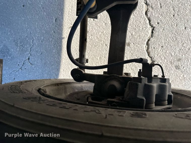 image for item DO5167 1996  Chevrolet Kodiak C6500  flatbed truck