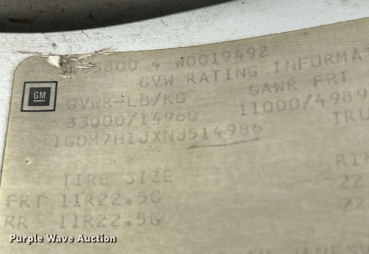 image for item DQ0840 1992 GMC TopKick C6500  semi truck