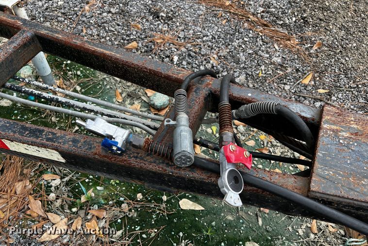 image for item DQ1975 2009 Amrep AMTTP-24  roll-off container trailer