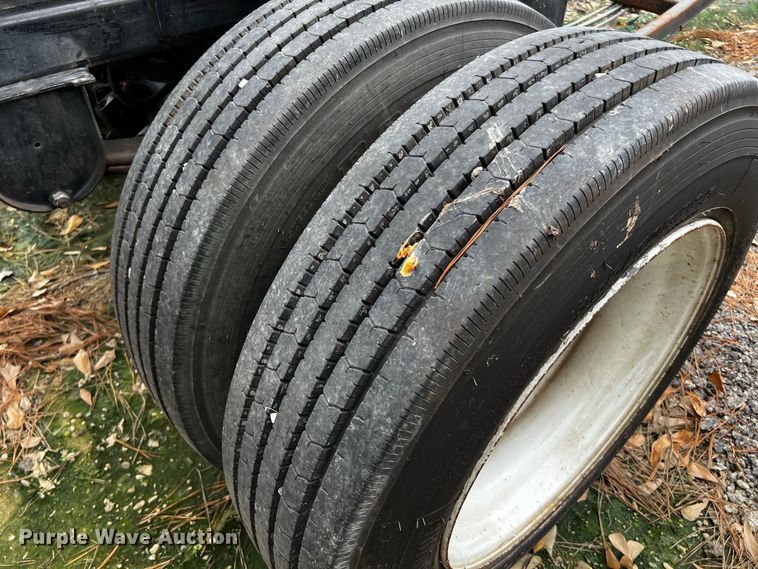 image for item DQ1975 2009 Amrep AMTTP-24  roll-off container trailer