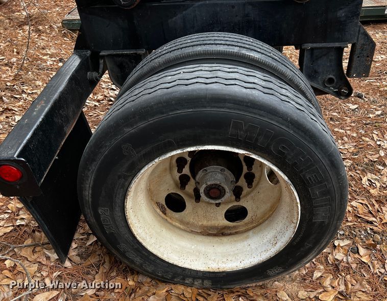 image for item DQ1975 2009 Amrep AMTTP-24  roll-off container trailer