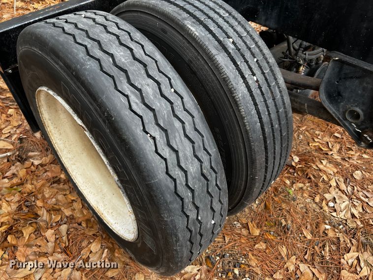 image for item DQ1975 2009 Amrep AMTTP-24  roll-off container trailer