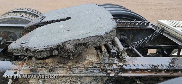 image for item DQ7478 2006 International 9400  semi truck