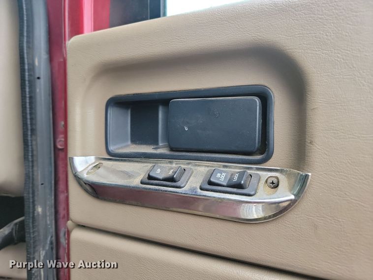 image for item DQ7478 2006 International 9400  semi truck