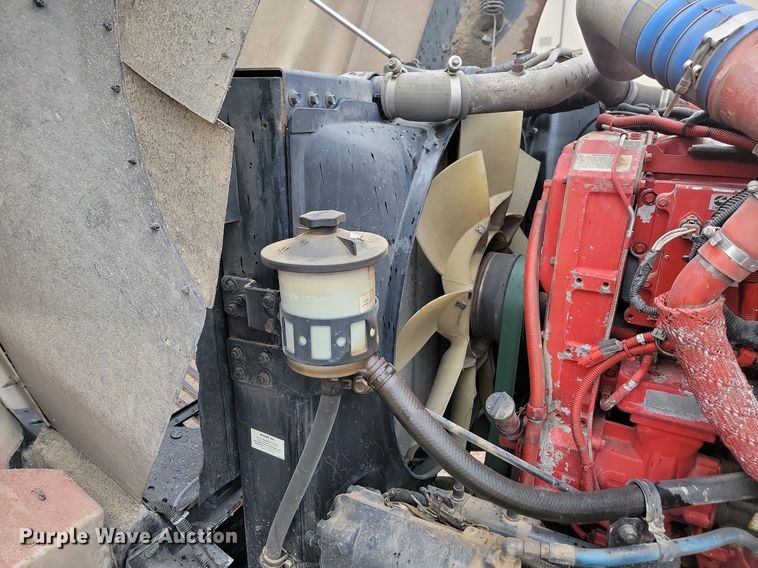 image for item DQ7478 2006 International 9400  semi truck